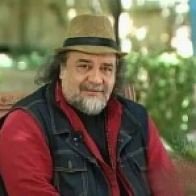 محمد رضا شریفی نیا 